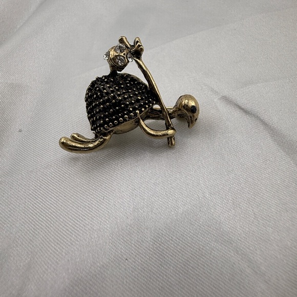 Vintage Gold and Black Turtle Brooch - Picture 3 of 5